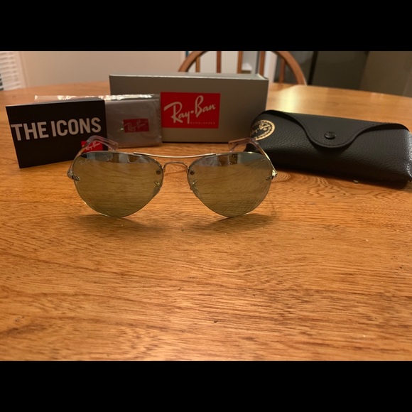 Ray-Ban Other - ⚡️SALE⚡️ Ray-Ban RB3449 Iconic Aviator